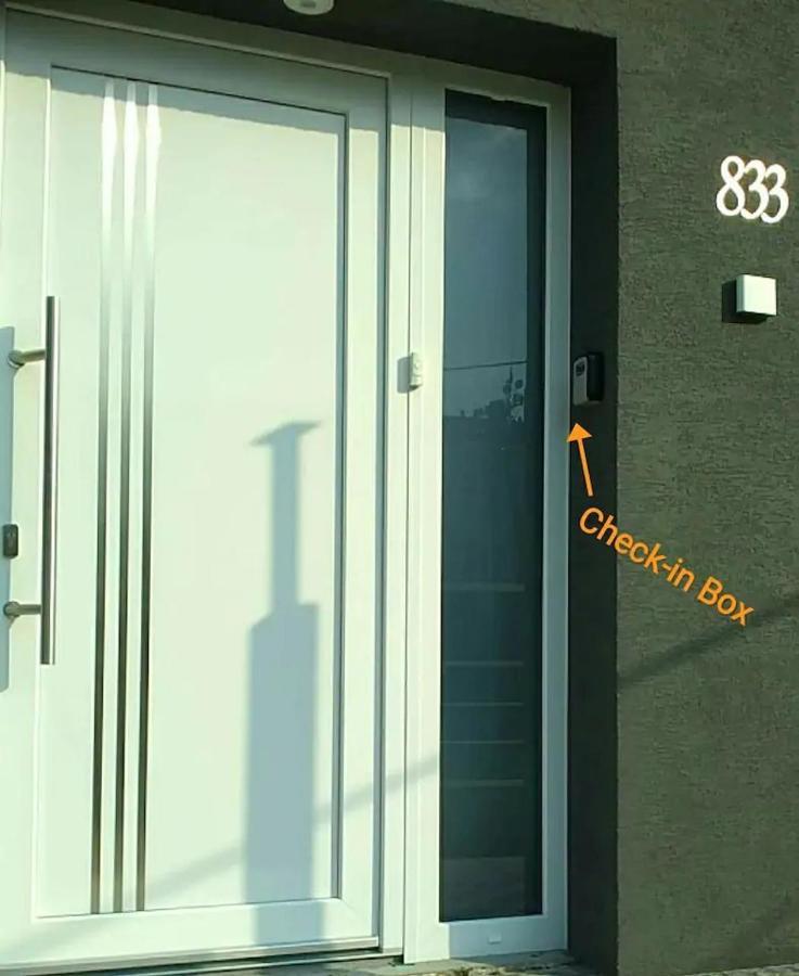 Slnečný apartmánový dom Oslany Esterno foto